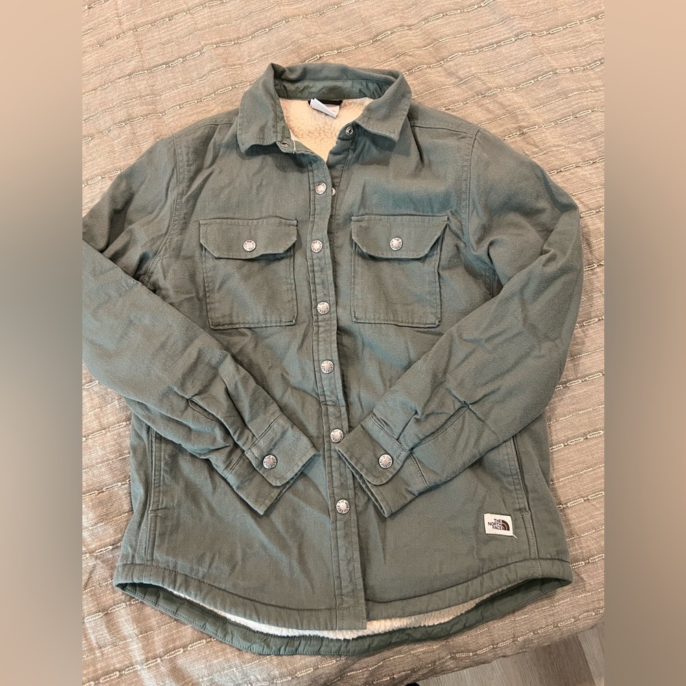 NWOT The North Face Olive Green Sherpa-Lined Jacket